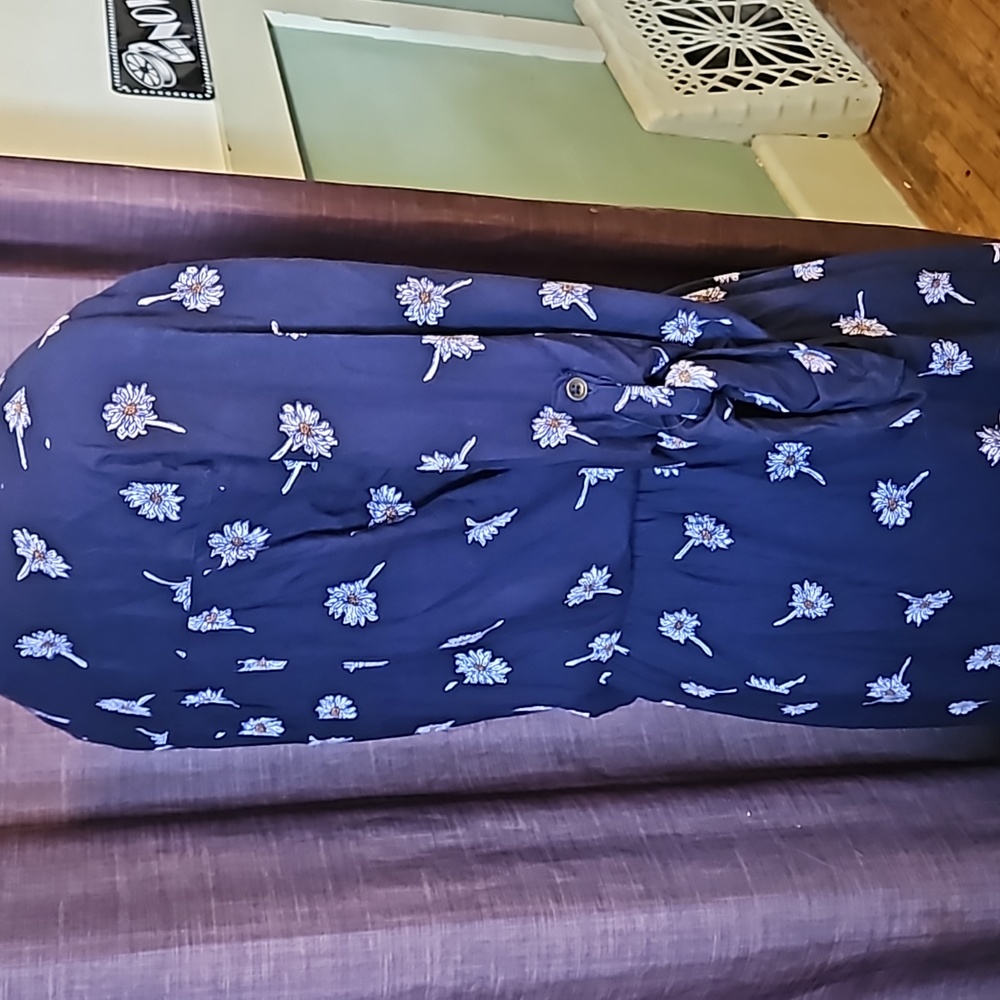 Angie Dark Blue Foral Print Roll Sleeves - Picture 6 of 7